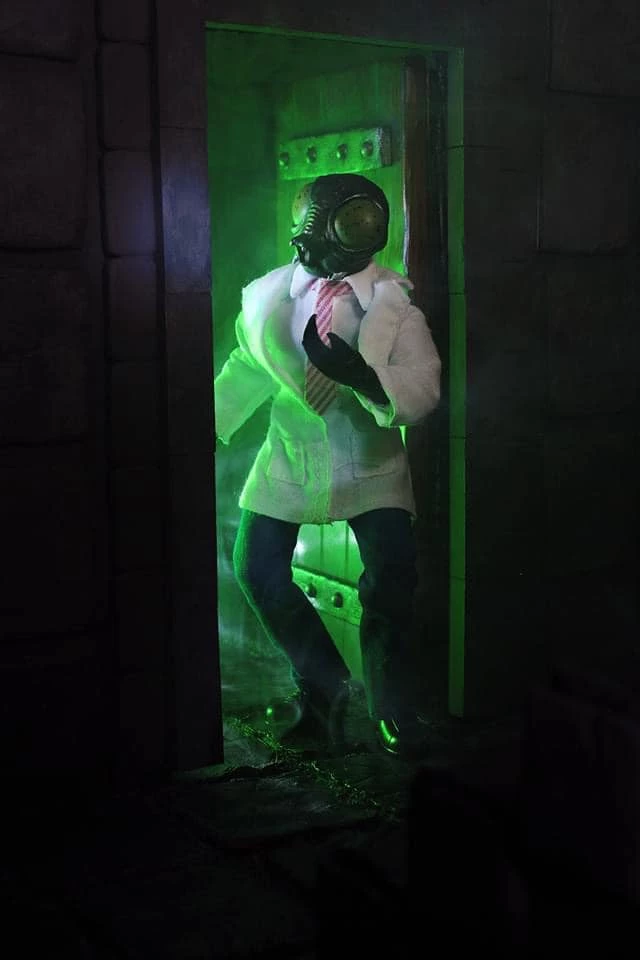 Mego Sci-Fi Wave 8 - The Fly (Red Tie) 8" Action Figure All Mego Mego Sci-Fi Wave 8 - The Fly (Red Tie) 8" Action Figure All Mego