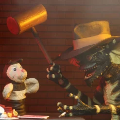 NECA - Gremlins - Ultimate Flasher 7" Action Figure 7 NECA - Gremlins - Ultimate Flasher 7