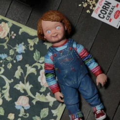 NECA - Ultimate Chucky 7
