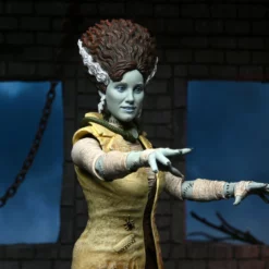 Mego NECA - Universal Monsters X TMNT - Ultimate April As The Bride 7