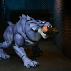 NECA - Gargoyles - Ultimate Bronx With Goliath Closed Wings 7