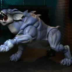 NECA - Gargoyles - Ultimate Bronx With Goliath Closed Wings 7