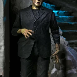 NECA - Universal Monsters - Ultimate Frankenstein's Monster (Color) 7