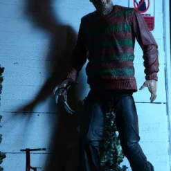 NECA - Nightmare On Elm Street - Ultimate Freddy 7