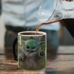 Trend Setters Star Wars (The Mandalorian™ – Child's Play) Morphing Mugs® Heat-Sensitive Mug