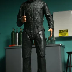 NECA - Halloween 2 - Ultimate Michael Myers & Dr. Loomis (2-Pack) 7