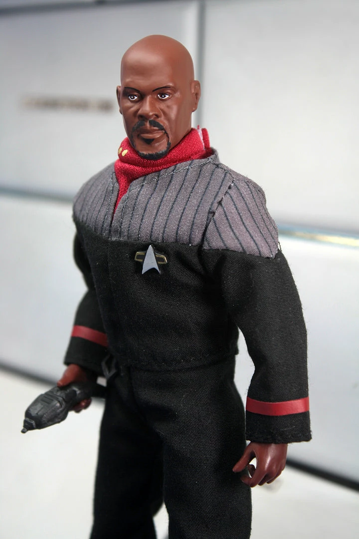 Mego Star Trek Wave 15 - Captain Sisko (Variant) 8" Action Figure Mego Star Trek Wave 15 - Captain Sisko (Variant) 8" Action Figure