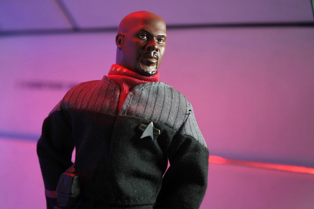 Mego Star Trek Wave 15 - Captain Sisko (Variant) 8" Action Figure Mego Star Trek Wave 15 - Captain Sisko (Variant) 8" Action Figure