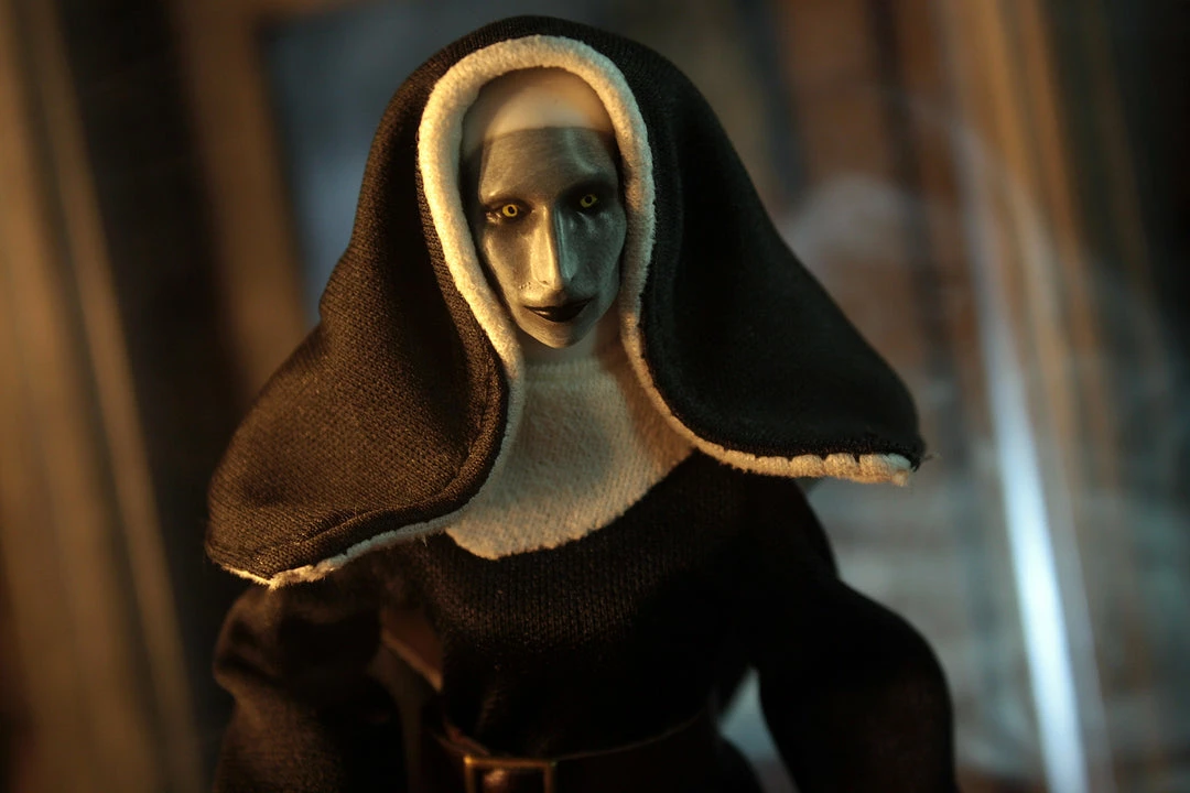 Mego Horror Wave 14 - The Nun (Window Box) 8" Action Figure Mego Horror Wave 14 - The Nun (Window Box) 8" Action Figure