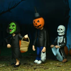 NECA - Toony Terrors Trick Or Treaters 3 Pack (Halloween 3) 6" Action Figures (Pre-Order Ships August) 5 NECA - Toony Terrors Trick Or Treaters 3 Pack (Halloween 3) 6