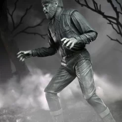 NECA - Universal Monsters - Ultimate Wolf Man (B&W) 7" Action Figure 11 NECA - Universal Monsters - Ultimate Wolf Man (B&W) 7
